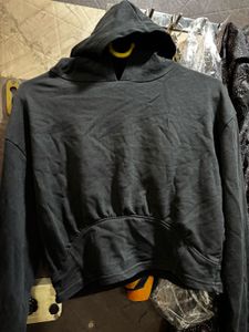 Stylish Black Cropped Hoodie