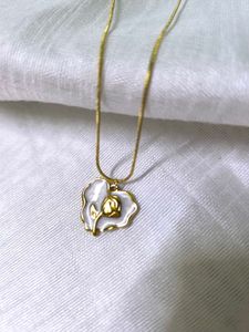 Tulip Heart Pendant Necklace