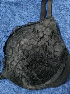 32C Black Lace