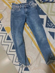 Frayed Hem Jeans