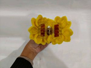 Handcrafted sunflower hair clutcher