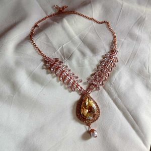 Rose Gold Teardrop Pearl Necklace