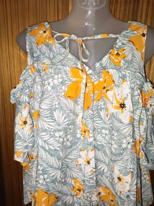Floral Cold Shoulder Top