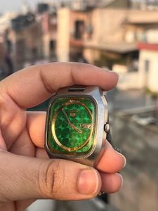 Vintage Seiko Green Watch( Perfectly working )