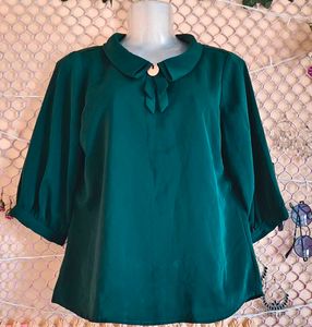 Size M/L 🎁Buy 2 Get 1 Free 🎁Green Collar Top