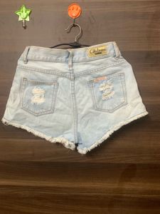 New condition denim ripped shorts