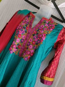 Embroidered Kurta Set