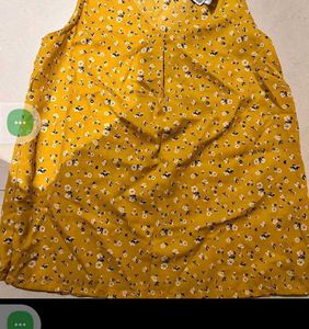 Dressberry Floral Top