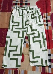 New/Unused Stylish Cord Set