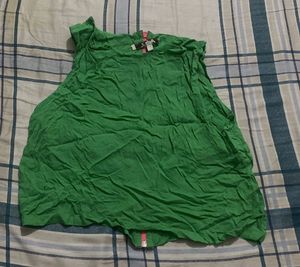 Green Sleeveless Top