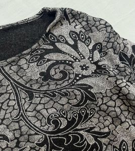 Vintage Floral Knit Long Sleeve Top