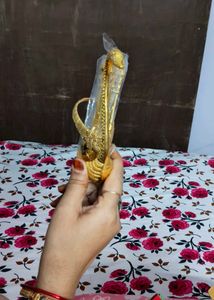 Single Golden Swan In brass With 6 Pc Spoon