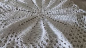 White Round Share Thalposh