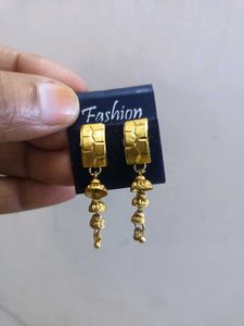 Golden Colour Earring Bahut Hi Pyari