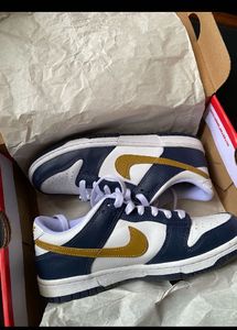 Authentic Nike Dunk Low 👟