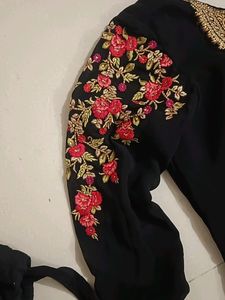Boutique Dress New  With 3 Setsstitched