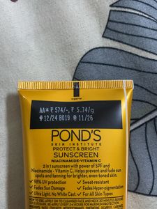 Ponds Sunscreen  Light Sunscree