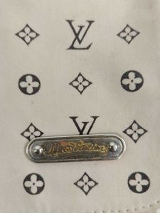 Louis Vuitton (Envelope) No Code