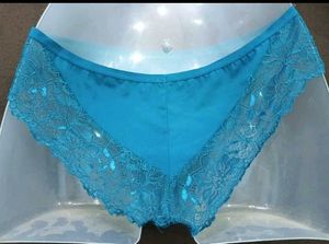 Blue Lace Trim Panties 💚