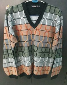 🧶 Stylish Patterned Knit Sweater 🧶