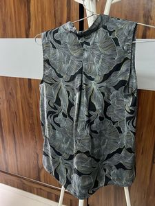 Abstract Print Sleeveless Top