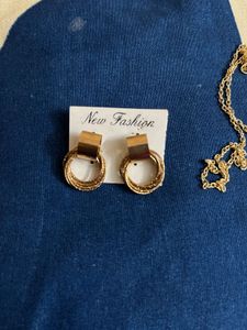 Trendy Earrings &amp; Necklace Set