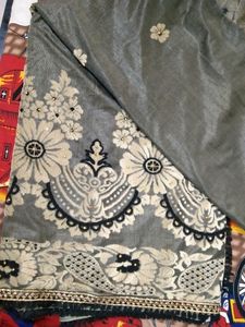 Gray And Golden Welvet Saree