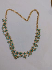 Hand Made Neck Lace Type Jewells