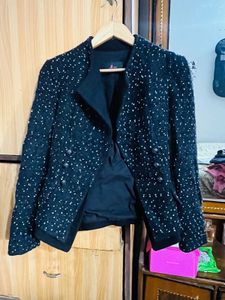 Black Stylist Blazer Woollen ❄️🤍