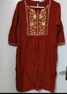 Women Embroidered Straight Kurta