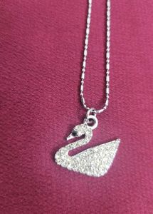 Swarovski COPY Pendant And Chain