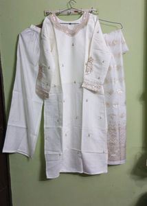 New/Unused Embroidered Dupatta Set