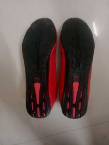 ✨💯 ORIGINAL🔥✨ PUMA FERRARI RED SNEAKERS ✨