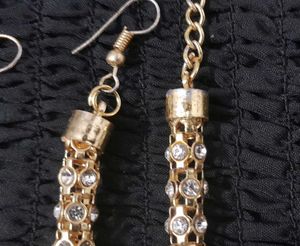 Elegant Necklace and Earring Set with White Stones