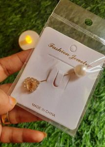 Hijab pin with lock✨️