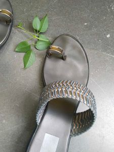 Woven Detail Toe Ring Sandals