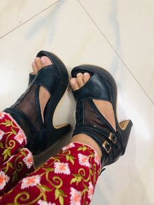 I’m Selling Heels