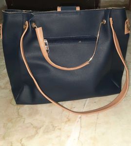 Chic Navy &amp; Tan Tote Bag