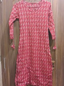 Red Kurti