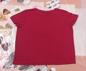 H&amp;M smooth And Comfortable Ti Shirt