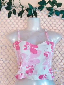 Size S/M🎁Buy 2 Get 1 Free 🎁 Floral Crop Top