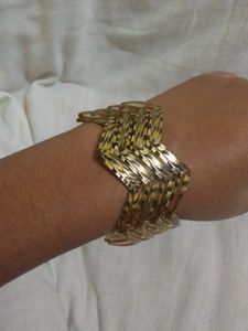 Golden Black Color Bangles, Size 2&#39;4