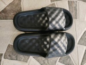 Comfy Black Slides