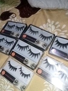 False Eyelashes - 6 Pairs