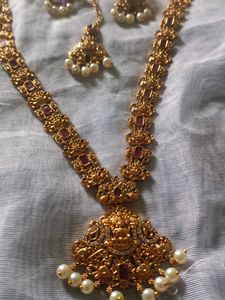Vintage Gold-Tone Necklace, Earrings &amp; Tikka Set