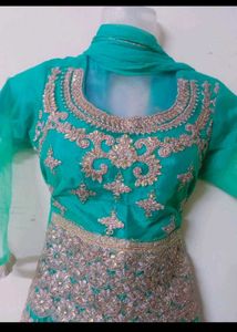 Elegant Green Embroidered Kurta Set