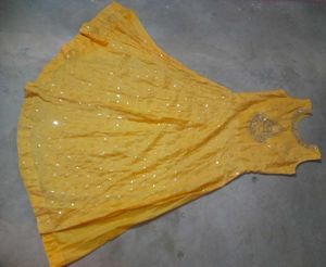 L Sizs Yellow Gown
