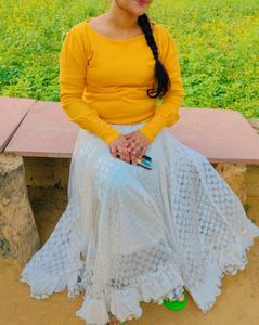 Long Skirt With Woolen Top