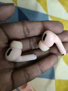 Apple Ppds Pro 1st Copy 2200 Coins Or 400₹
