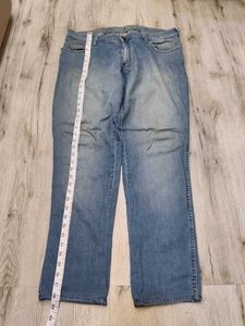 Ma2135 Wrangler jeans waist 36 inches